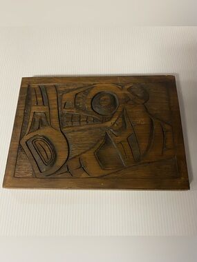 Westcoast Carved Native Plaque Of Bear